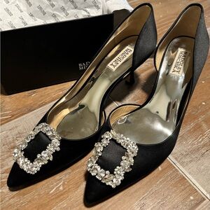 Badgley Mischka Women’s Satin Fabia II Black Satin Pump High Heel Shoes Size 9
